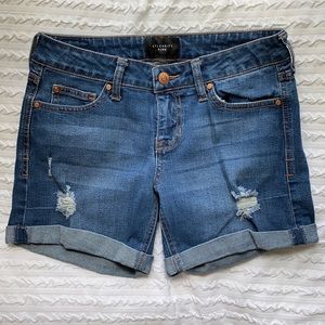 Celebrity Pink size 1 Jean shorts